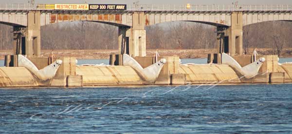 Water dam on the Mississippi River at Clarksville, Missouri