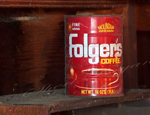 Collectable metal Folger's 16 ounce coffee can